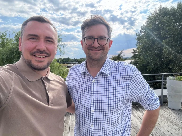 Юстусом Еберлем та Ігор Крамаренко